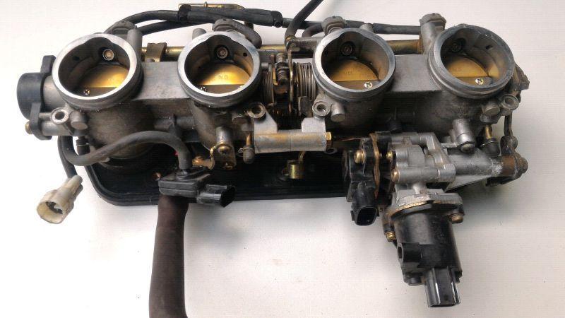 Throttle body / injector assembly for 04 05 Kawasaki ZX10r