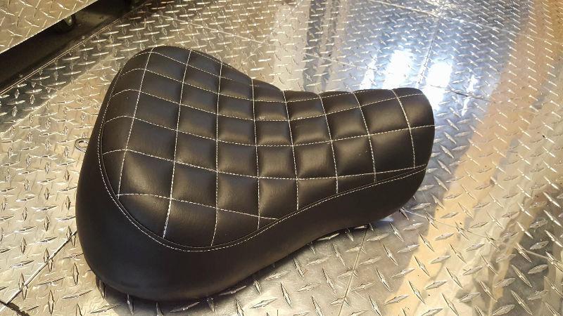 Siège Solo pour Harley / Harley Solo Seat