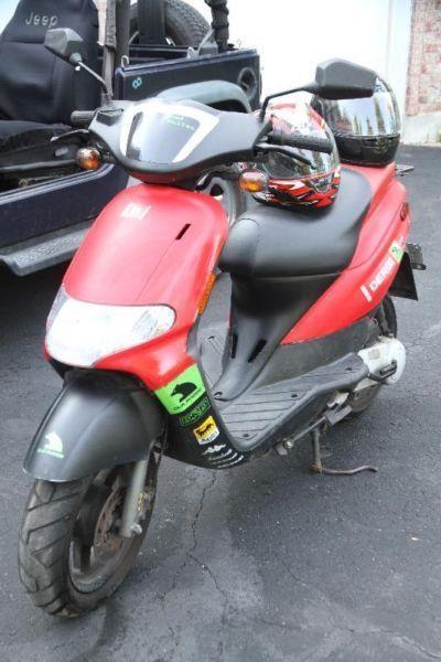 50 cc engine scooter -Derbi Red Bullet-Excellent bike!+2 helmets