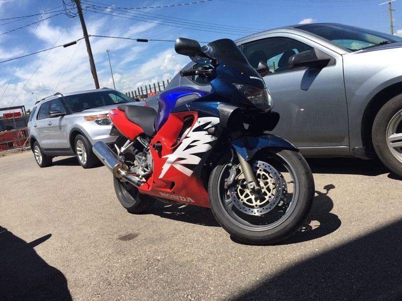 2000 Honda CBR600F