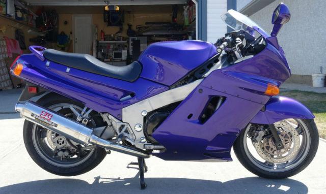 1991 ZX 1100 with Givi Bags and rack