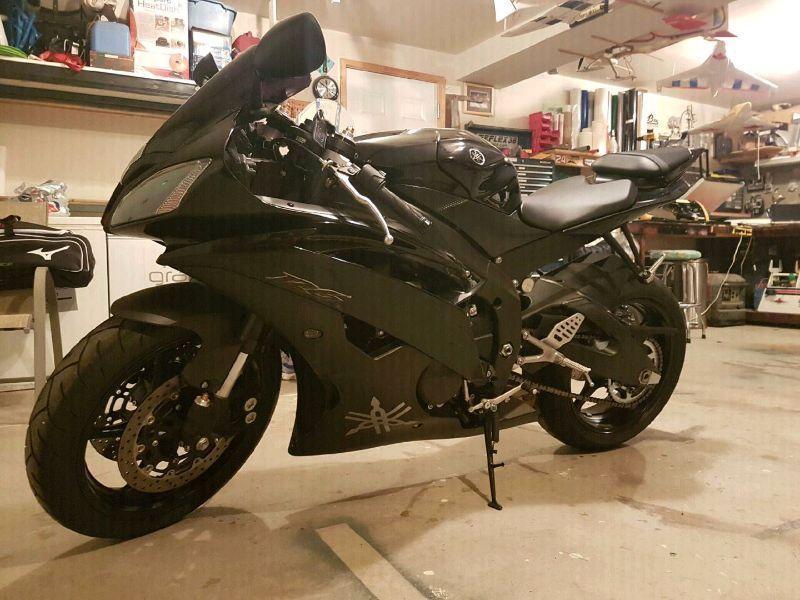 2011 Yamaha R6 Priced to Sell