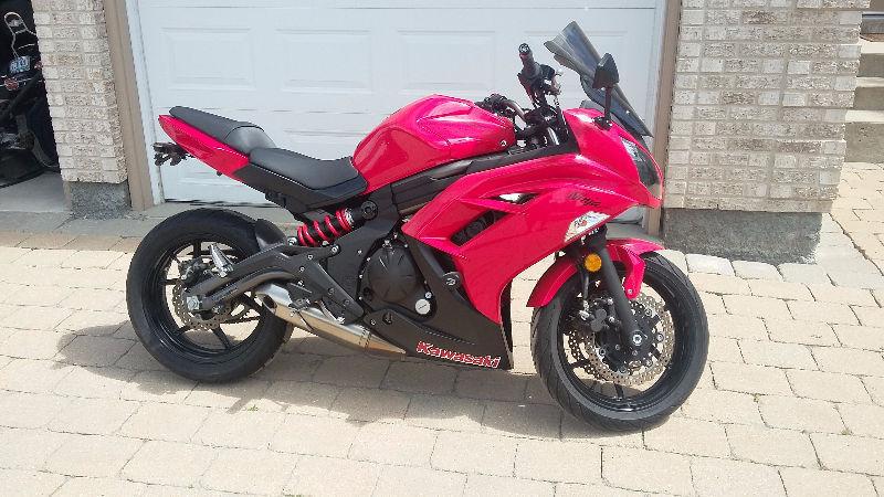 2012 Ninja 650 Excellent ... nice extras included