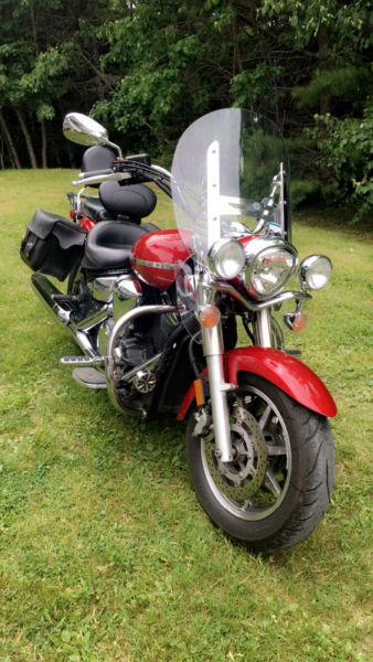 Yamaha Vstar 1300 fully loaded