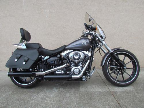 Harley Breakout 2015 103 with ABS only 11000 KMS Estate Sale