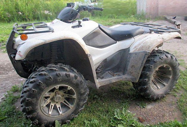 Honda 2010 420cc 4x4 RARE WHITE NEW TIRES n TURBINE MAGS