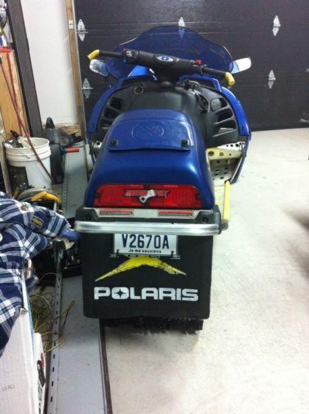 Polaris 800cc SHOWROOM