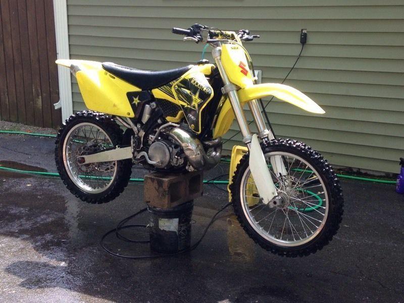 2002 Suzuki rm 250 very good shape with papers