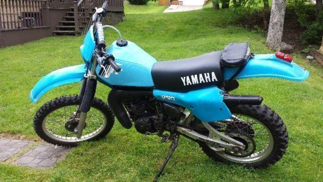 1982 yamaha it250