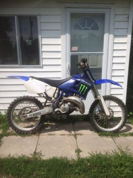 2000 YZ125 