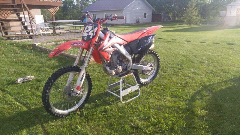 2007 crf250r in great condition
