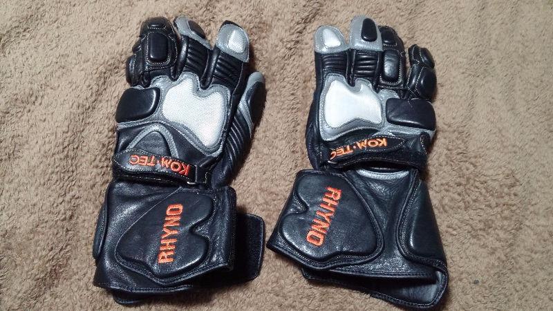 Rhyno Kom-tec Motorcycle Gloves