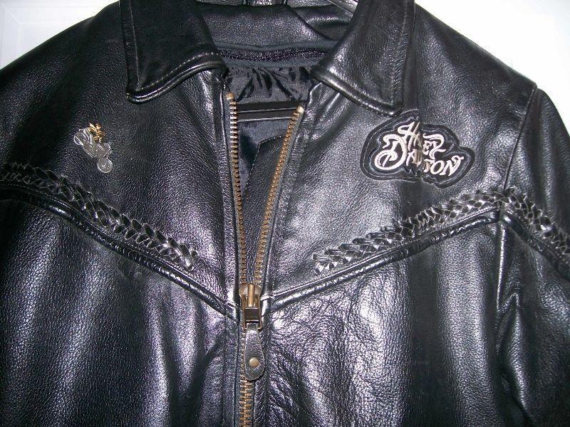 WOMEN'S-LEATHER JACKET