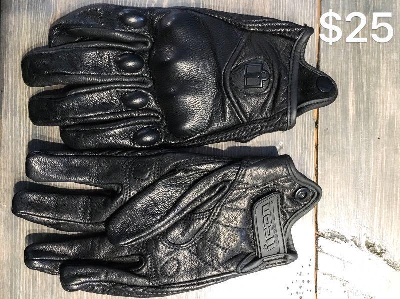 Motorcycle helmet, motorcycle jacket, motorcycle gloves
