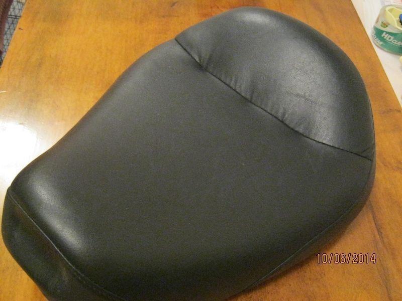 Harley Davidson Sportster Seat - EUC - 2 pc - Fits 1996 - 2003