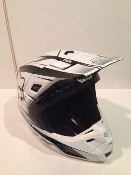 Fox Racing V2 MX Motocross Helmet Size Medium