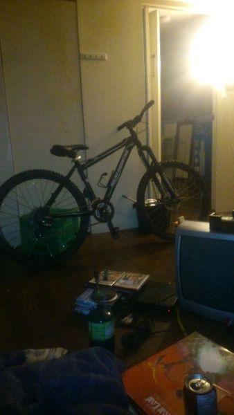 Wanted: Buying and selling ebike parts or full bikes