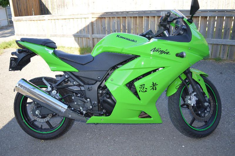 Awesome Ninja 250r with New Front Tires & lots more