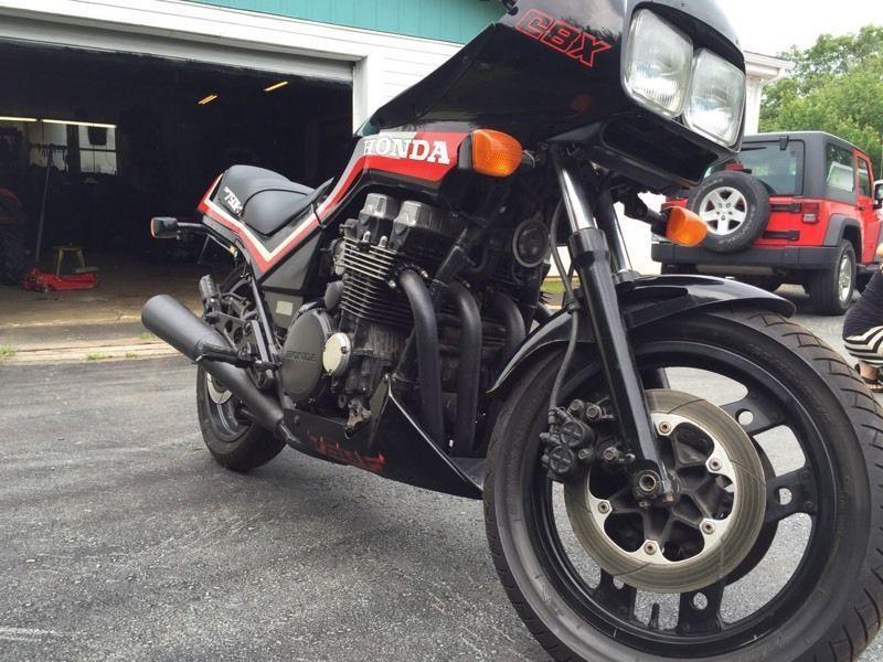 Honda CBX750F 20K original kms *video attached