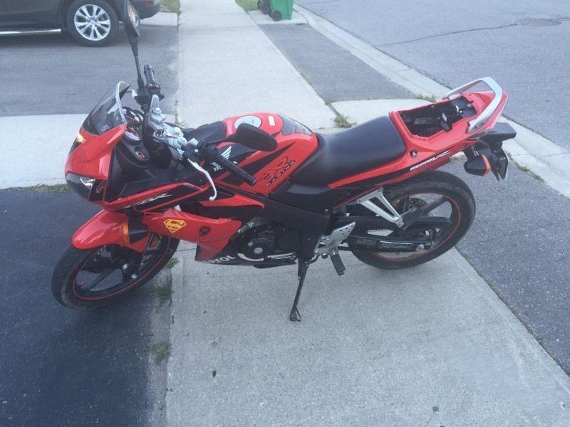 2008 Honda CBR125 under 3900 km