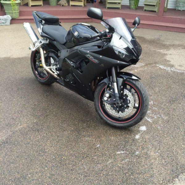 R6 For sale