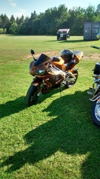 1998 yamaha r1000 and a 2002 summit 600 forsale or trade