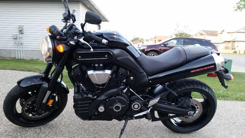2009 Yamaha MT 01 for sale ( looks all most brand new)