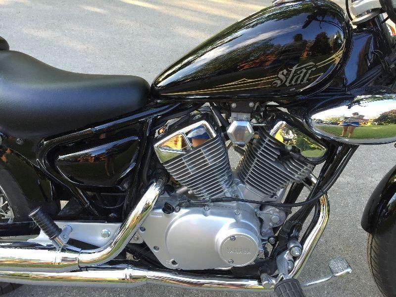 2012 Yamaha V-Star in MINT condition