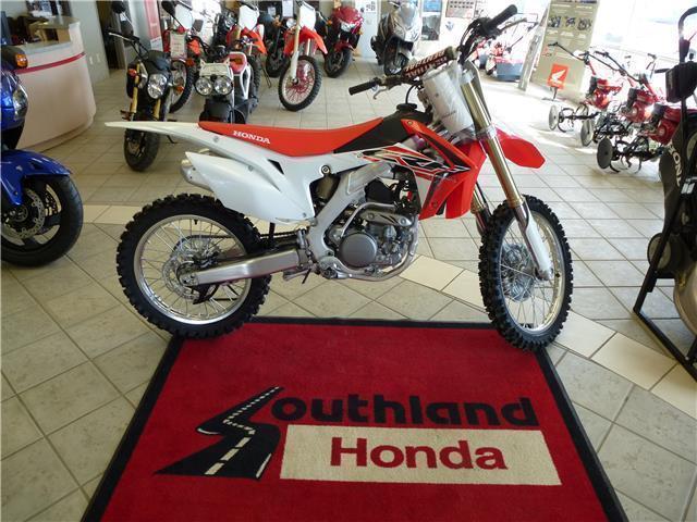 2016 CRF