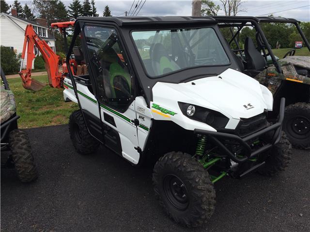 2016 Kawasaki Teryx 2 800 EPS fully inclosed