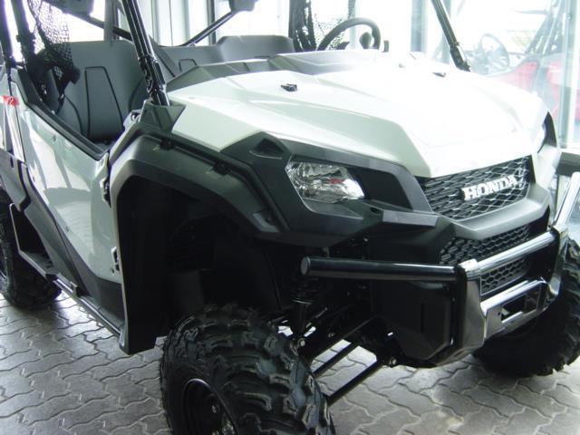 2016 HONDA SXS 1000 M3G Pioneer 3