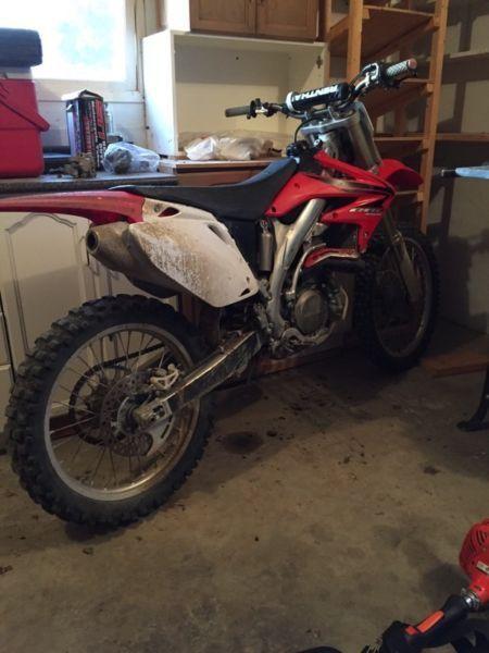 2007 CRF 450 NEED GONE