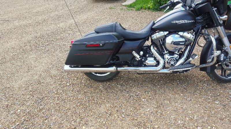 2013 Harley Touring CVO slip ons/mufflers