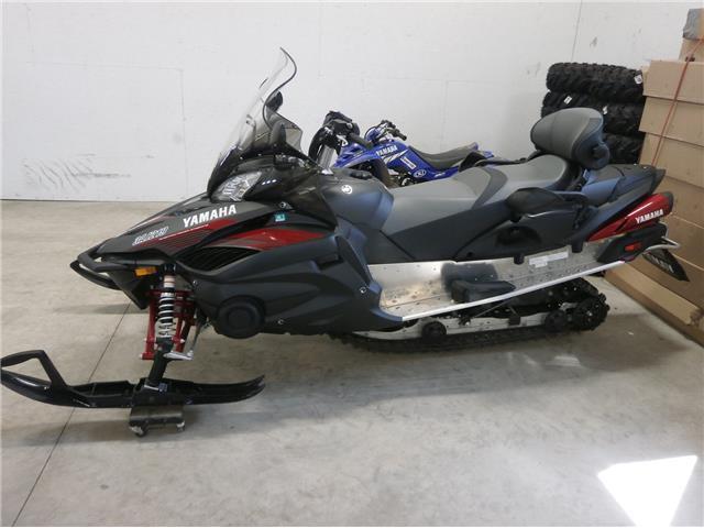 2015 YAMAHA VENTURE RS GT!! EPS, AS NEW, 1395KMS! $9995!!