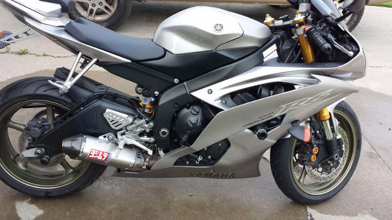 2008 Yamaha R6 (Silver)