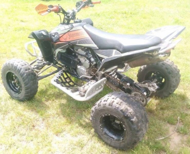 Suzuki LTR 450 2008 avec goodies