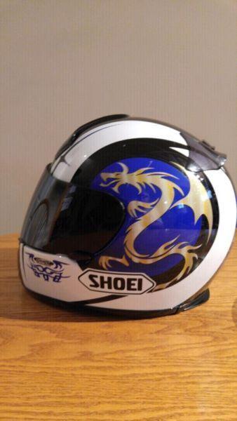 Motorcycle helmet - Shoei RF900