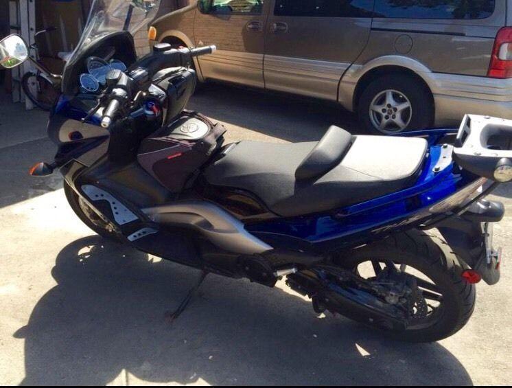 Wanted: 2009 Yamaha TMAX!! Excellent Condition. Low KM!!