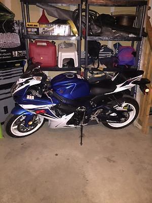 2012 GSX-R 600 - NEED GONE - Only 2600kms and comes with stand