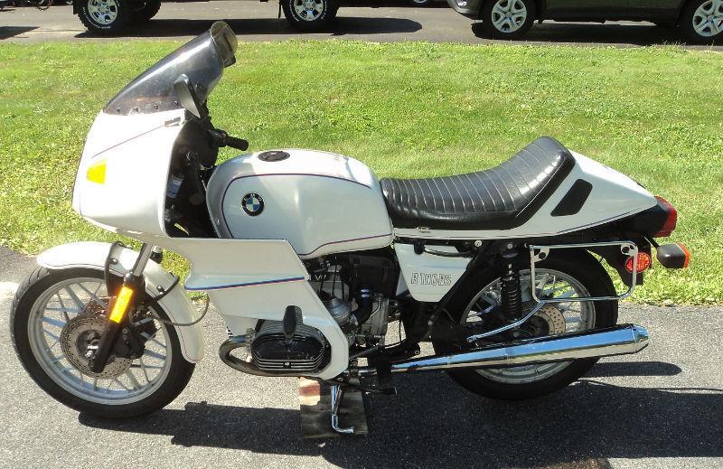 FOR SALE: 1984 BMW R100RS