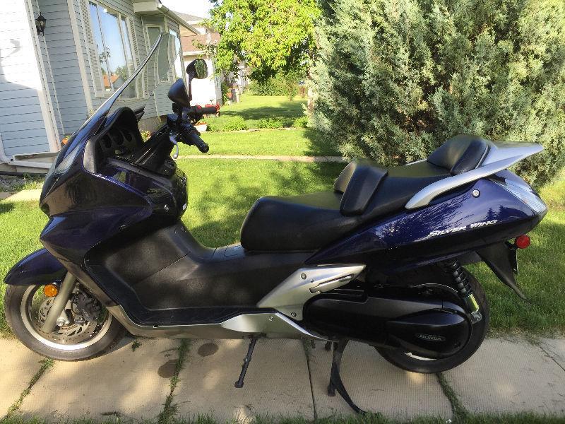 For sale 2006 Honda silverwing 600