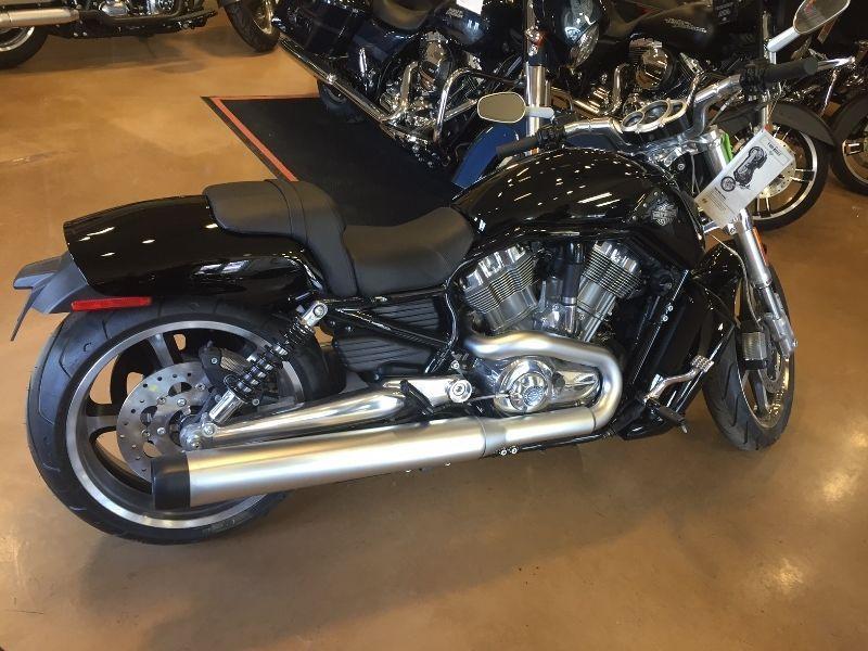 2015 Harley Davidson V Rod. Brand new. $2000 in-store credit!!