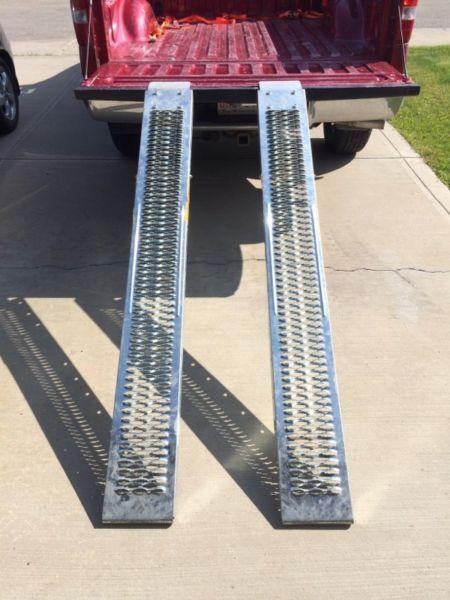 aluminum loading ramps like new