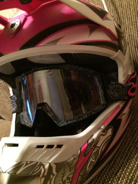 Womens Zox Ltd Ed. Pink Helmet with Pink Fox Goggles Brand New X