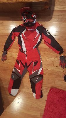 Motocross gear(like bran new)