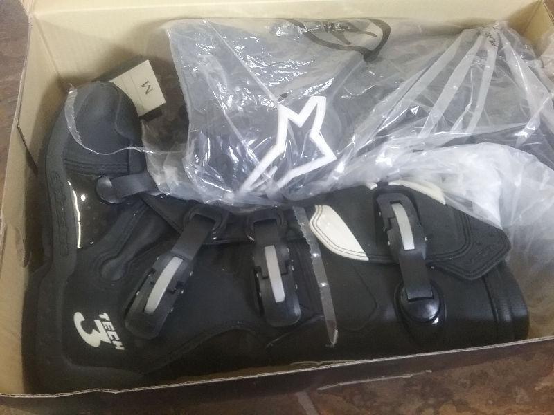 Alpinestar Tech 3 motocross boots. New. size 10