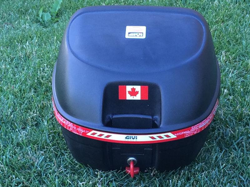 Givi Topbox and plate - fits one Large helmet
