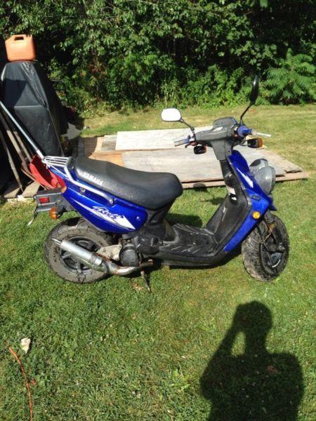 2005 Yamaha bws sport scooter 1500$ or trade