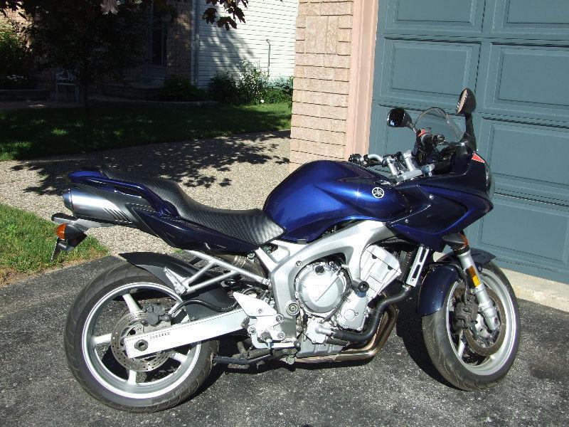For Trade Yamaha 2004 FZ 600 Bike In Excellent Condiion