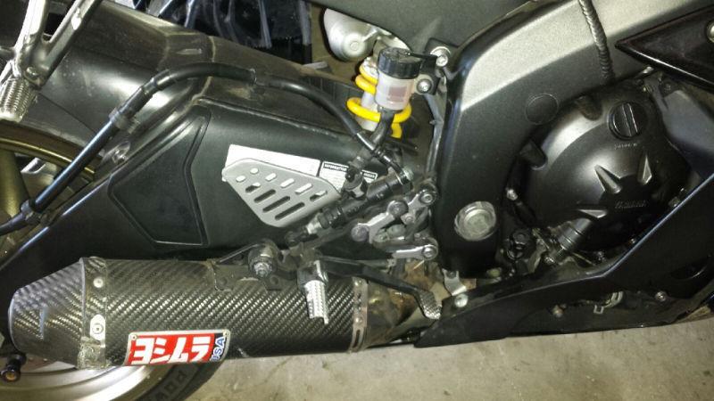 2008 YAMAHA R6 SELLING FOR PARTS SOME DAMAGE ONLY 51KM